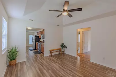 199 Creekview Dr, Pensacola, FL 32503 - Photo 2