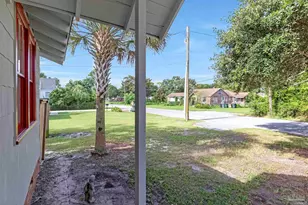 300 S 2nd St, Pensacola, FL 32507 - Photo 4