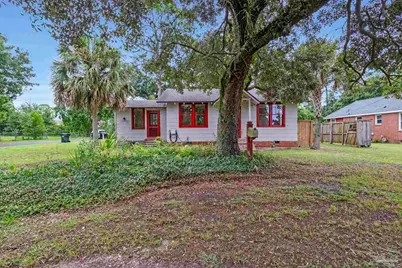 300 S 2nd St, Pensacola, FL 32507 - Photo 2