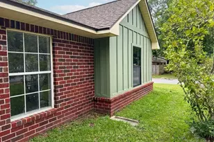 1643 Balogh Dr, Gulf Breeze, FL 32563 - Photo 6