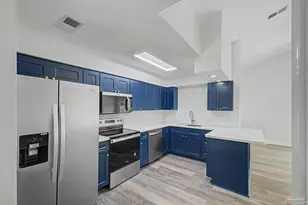 2853 Hidden Springs Cir, Pensacola, FL 32526 - Photo 4