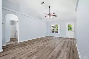 7317 Westminster Dr, Navarre, FL 32566 - Photo 6
