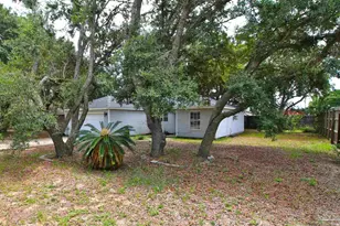 8137 4th St, Navarre, FL 32566 - Photo 4