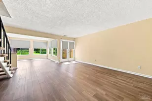 4742 Huron Dr, Pensacola, FL 32507 - Photo 4