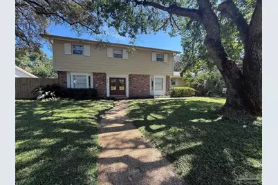 905 Poinciana Dr, Gulf Breeze, FL 32561 - Photo 1