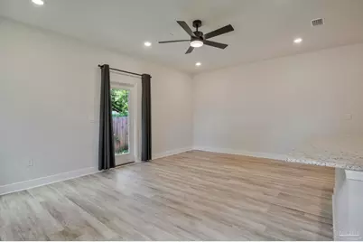 7150 Village Ln, Pensacola, FL 32504 - Photo 16