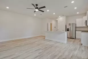 7150 Village Ln, Pensacola, FL 32504 - Photo 8