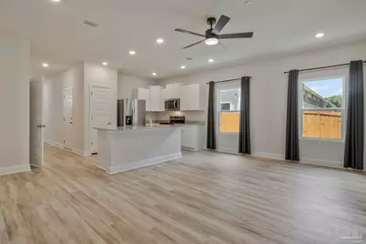 7150 Village Ln, Pensacola, FL 32504 - Photo 10