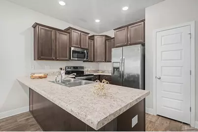 6004 Royal Port Ct, Pensacola, FL 32526 - Photo 2