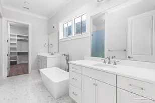 1608 E Hernandez St, Pensacola, FL 32503 - Photo 14