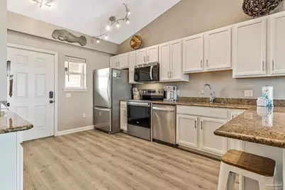 1150 Ft Pickens Rd #H-6, Pensacola Beach, FL 32561 - Photo 6