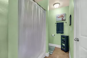 6165 Winchester Cir, Milton, FL 32570 - Photo 18