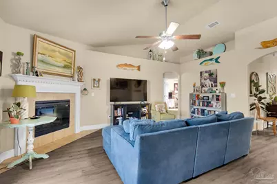 6165 Winchester Cir, Milton, FL 32570 - Photo 8