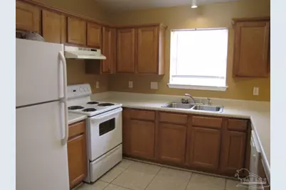 5927 Bilek Dr, Pensacola, FL 32526 - Photo 4