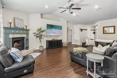 1254 Plata Canada Dr, Cantonment, FL 32533 - Photo 10
