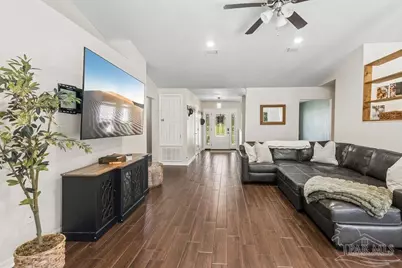 1254 Plata Canada Dr, Cantonment, FL 32533 - Photo 2