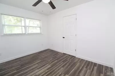 6037 Syrcle Ave, Milton, FL 32570 - Photo 12