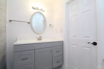 6037 Syrcle Ave, Milton, FL 32570 - Photo 10