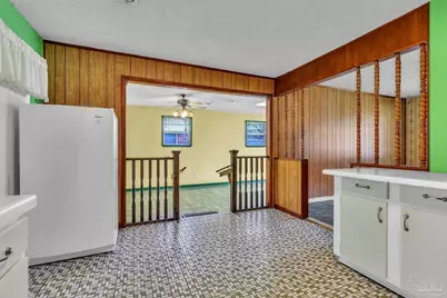910 Bartow Ave, Pensacola, FL 32507 - Photo 8