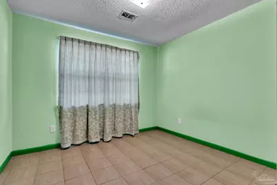 910 Bartow Ave, Pensacola, FL 32507 - Photo 12