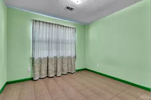 910 Bartow Ave, Pensacola, FL 32507 - Photo 12