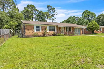 910 Bartow Ave, Pensacola, FL 32507 - Photo 2