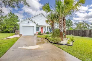 5599 Sandview Dr, Pensacola, FL 32507 - Photo 2