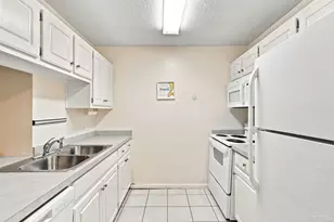 1200 Shoreline Dr, Gulf Breeze, FL 32561 - Photo 12