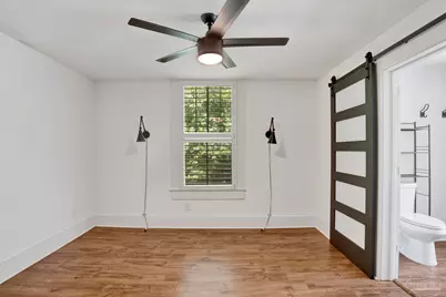916 E Gonzales St, Pensacola, FL 32503 - Photo 16