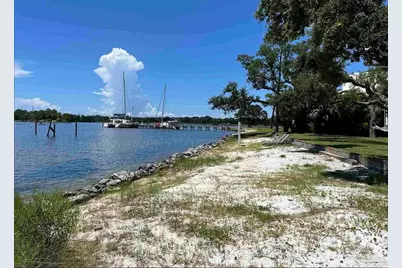 634 1/2 Silvershore Dr, Pensacola, FL 32507 - Photo 4