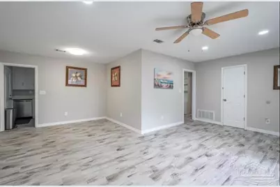 8100 Six Pence Dr, Pensacola, FL 32514 - Photo 6