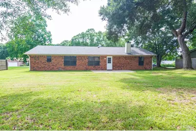 3908 Deerwood Cir, Pace, FL 32571 - Photo 10