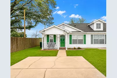 300 Loveland Cir, Pensacola, FL 32526 - Photo 1