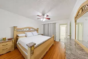300 Loveland Cir, Pensacola, FL 32526 - Photo 10