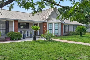 2445 Elkhart Dr, Navarre, FL 32566 - Photo 2