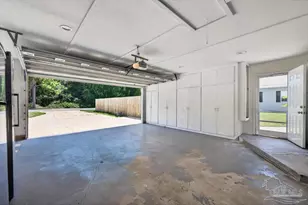 2445 Elkhart Dr, Navarre, FL 32566 - Photo 26