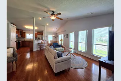 949 Osprey Ct, Pensacola, FL 32507 - Photo 4