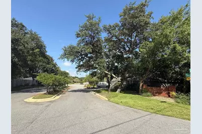 5061 Ring Rose Ct, Gulf Breeze, FL 32563 - Photo 2