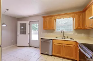 7282 Birdie Ln, Milton, FL 32570 - Photo 10