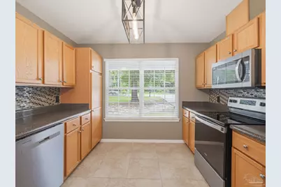 5523 Berryhill Rd, Milton, FL 32570 - Photo 4