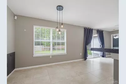 5523 Berryhill Rd, Milton, FL 32570 - Photo 8