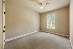 1748 Sound Haven Ct, Navarre, FL 32566 - Photo 20
