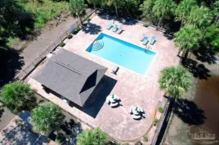 1748 Sound Haven Ct, Navarre, FL 32566 - Photo 2