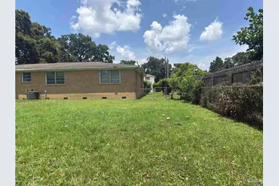 1701 Bakalane Ave, Pensacola, FL 32504 - Photo 14