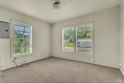 1040 Wayne Ave, Pensacola, FL 32507 - Photo 10