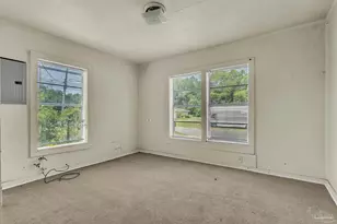 1040 Wayne Ave, Pensacola, FL 32507 - Photo 10