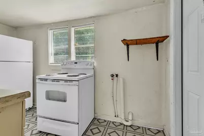 1040 Wayne Ave, Pensacola, FL 32507 - Photo 14