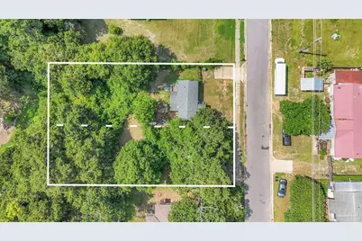 1040 Wayne Ave, Pensacola, FL 32507 - Photo 2