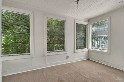 1040 Wayne Ave, Pensacola, FL 32507 - Photo 8