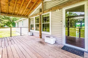 390 Brooks Rd, Baker, FL 32531 - Photo 56